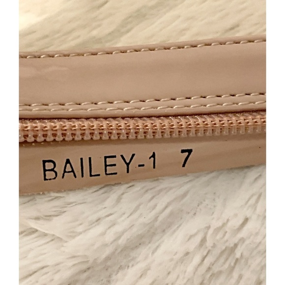 🔥 CAPE ROBBIN “BAILEY-1” Clear Lace-Up Heeled Boots Sz 7 Viral It-Girl Statement - Picture 3 of 4